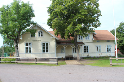 Min nya arbetsplats! Bäckebo skola - en liten gullig skola i Astrid-Lindgrens-vacker bygd! En skola med nästan 40 elever... I årskurs F-6...