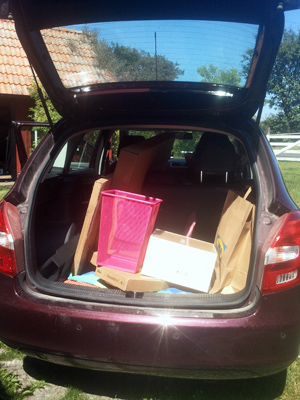 En dag for vi till Ikea, bilen fylldes med en massa kul...