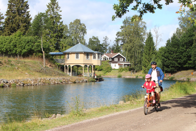 Vi har tänkt oss cykla från Borensberg till Bergs slussar längs med Göta kanal.